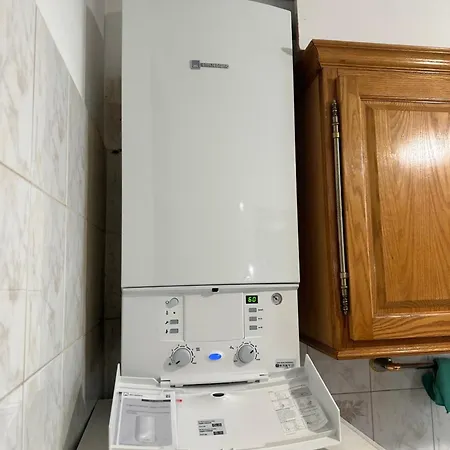 Two-bedroom Flat Near Pompidou Centre *