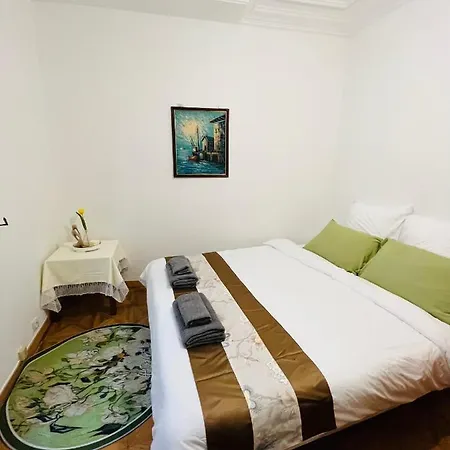 Dream Dwell Paris-two-bedroom Flat Near Pompidou Centre Paris