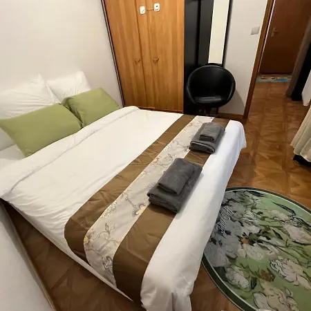 Dream Dwell Paris-two-bedroom Flat Near Pompidou Centre