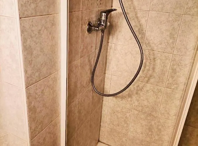 Two-bedroom Flat Near Pompidou Centre Apartment *