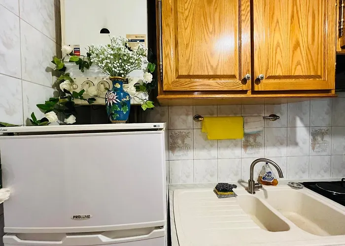 Apartment Two-bedroom Flat Near Pompidou Centre