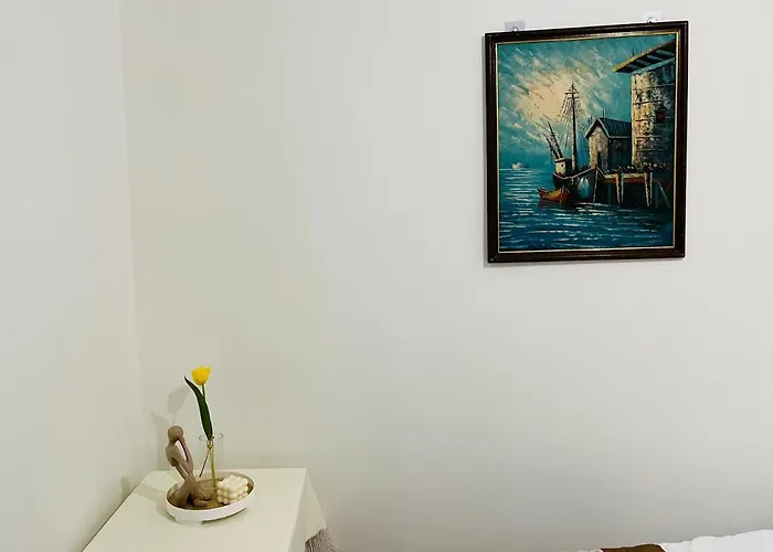 Apartment Two-bedroom Flat Near Pompidou Centre