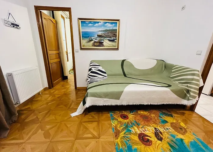 Two-bedroom Flat Near Pompidou Centre Apartment