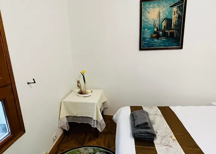 Apartment Two-bedroom Flat Near Pompidou Centre Paris