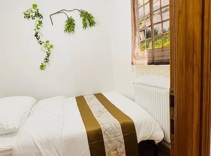 Apartment Two-bedroom Flat Near Pompidou Centre